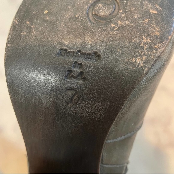 Colleen Cordero Gray Chunky Heel Leather Booties - Picture 10 of 10